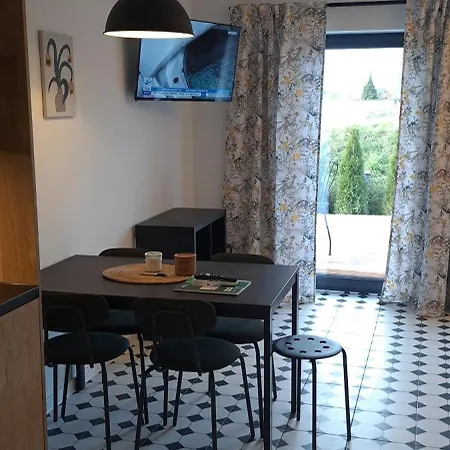 Pod Sosnowa Gora 2 *