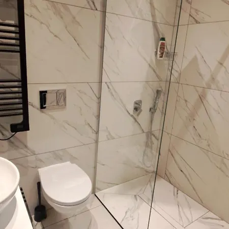 Pod Sosnowa Gora 2 *